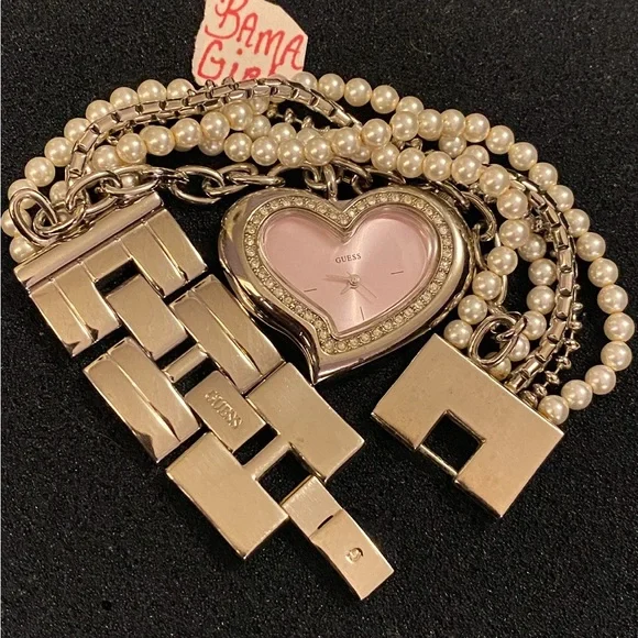 RARE Vintage Guess Heart and Pearl Bracelet/ Watch  display picture 2